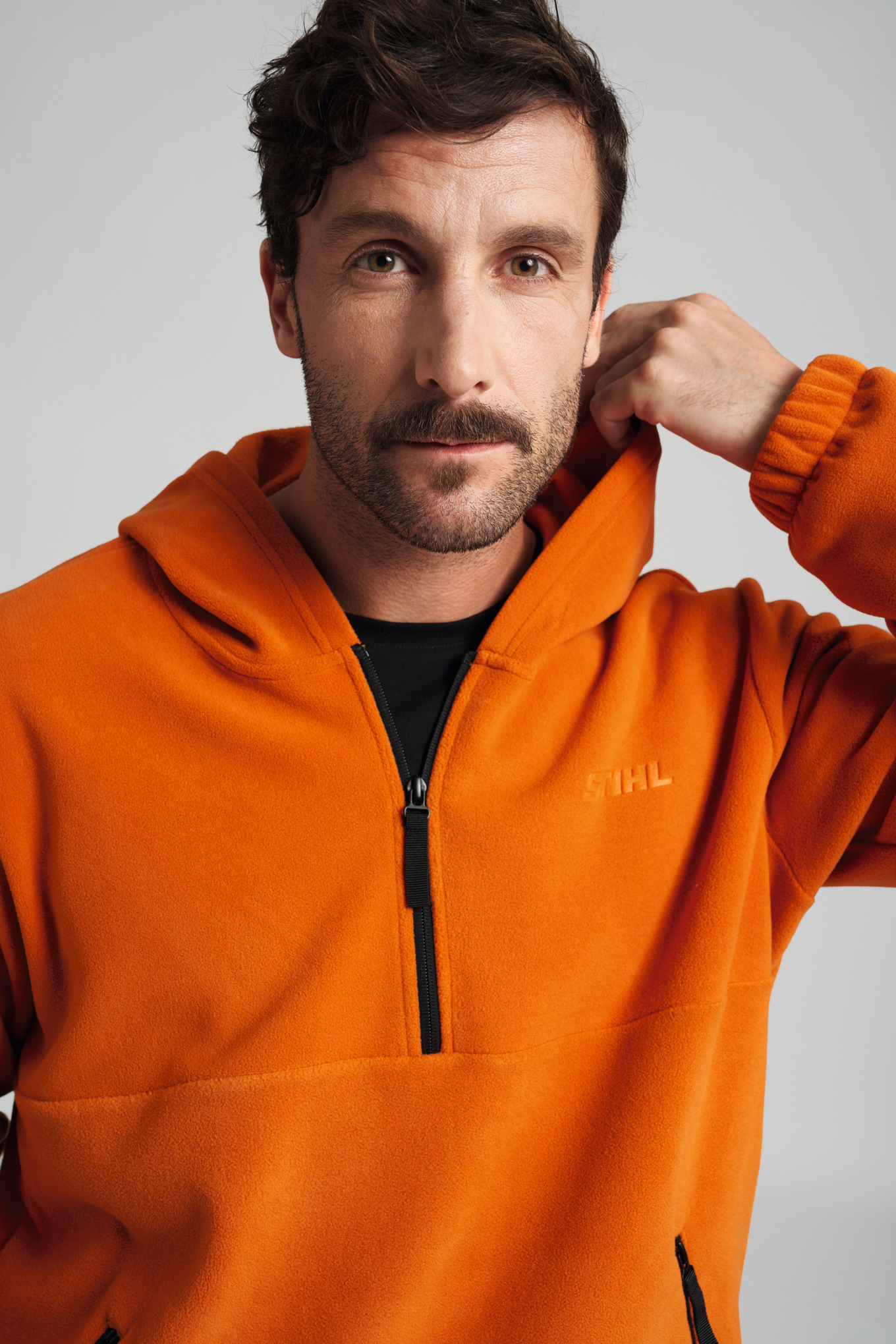 Sweatshirt com capuz FLEECE
