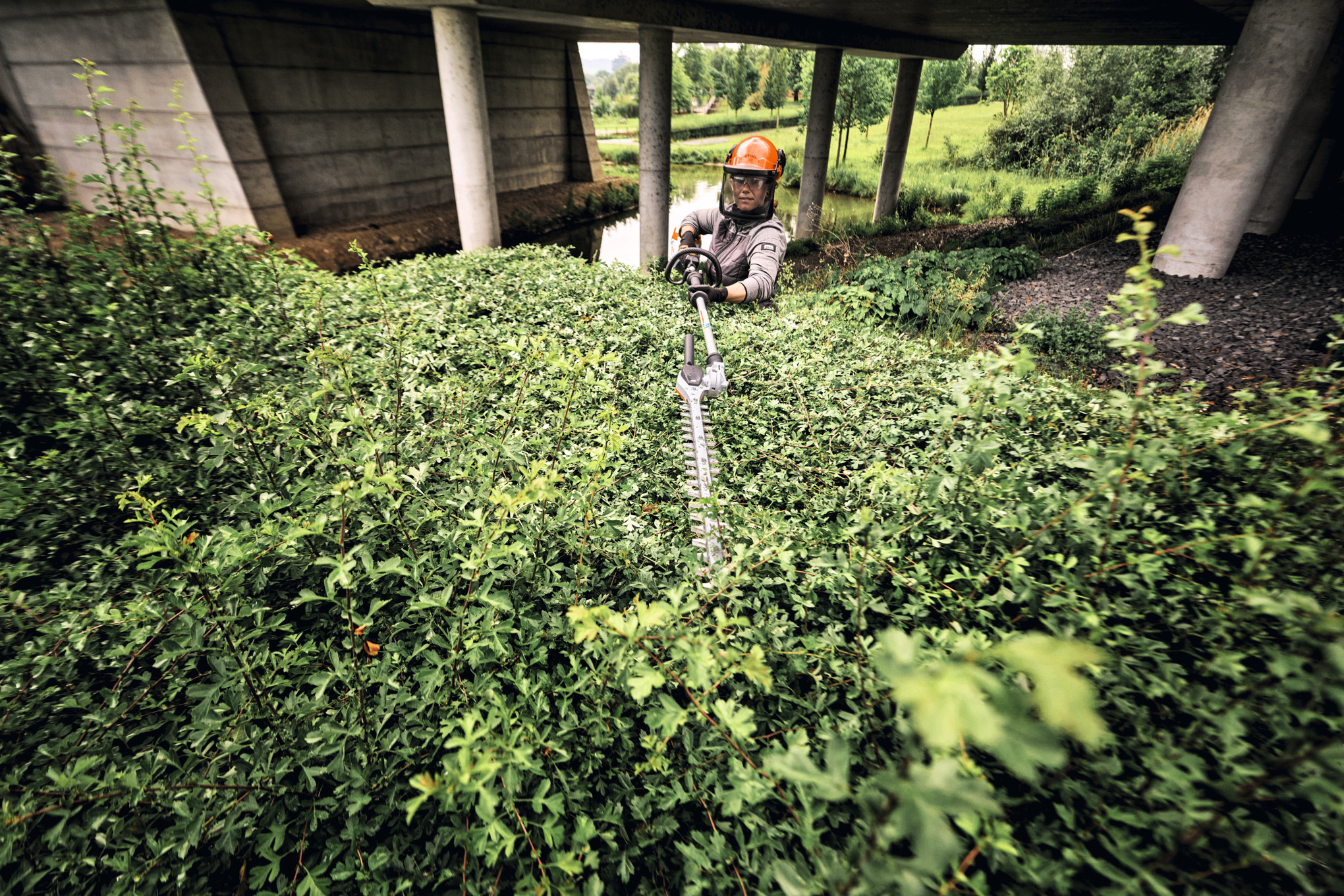 HLA 140, Sem bateria e sem carregador