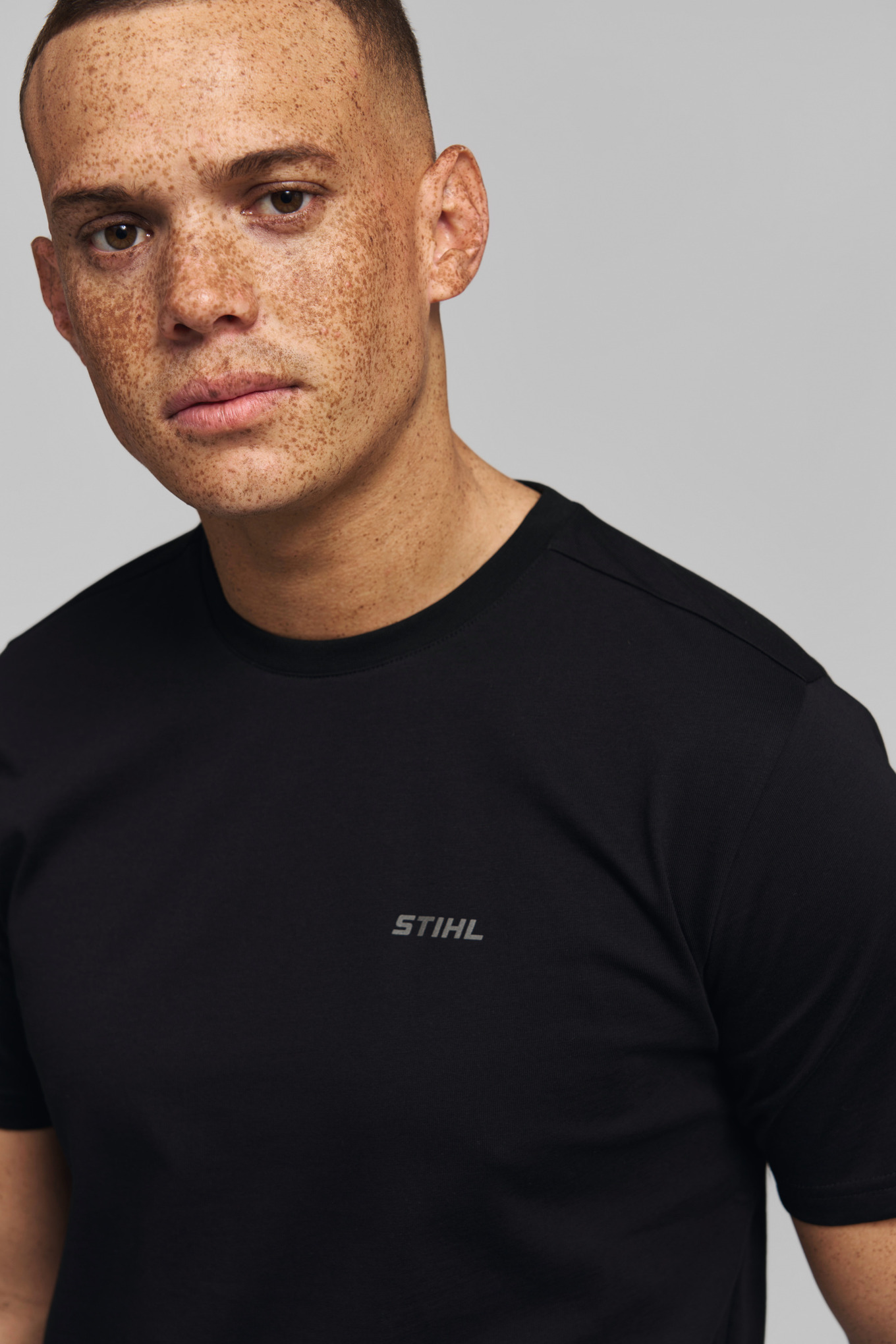 T-shirt «STIHL 100 reflective» preta