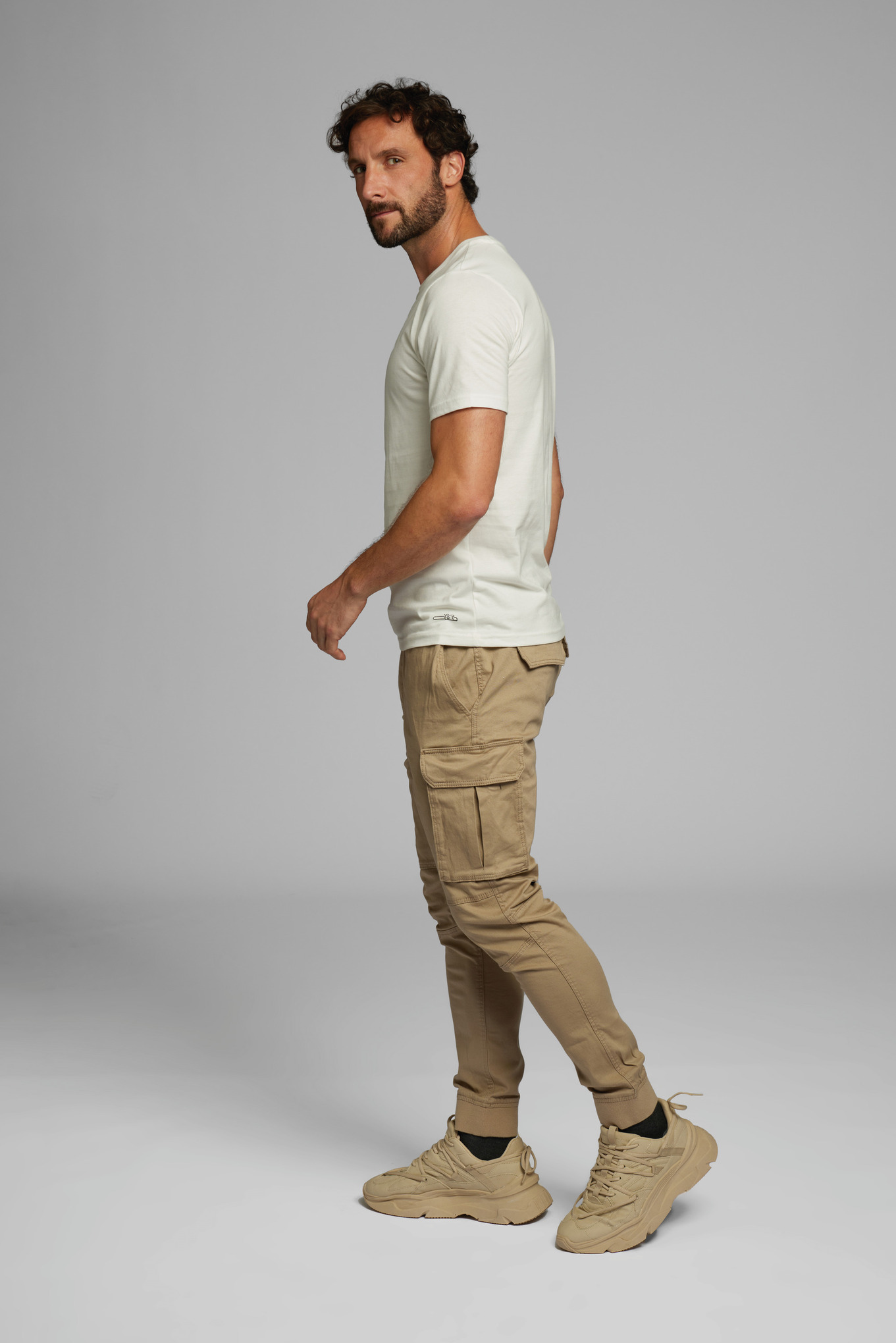 T-Shirt SUSTAINABLE ICON" Branca