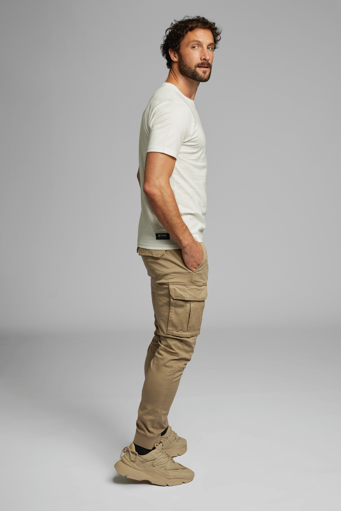 T-Shirt SUSTAINABLE ICON" Branca